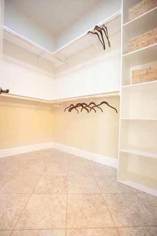 Walk-in Closet